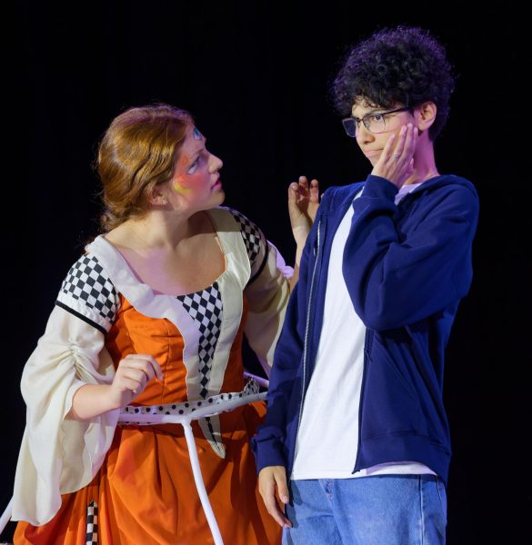 Kate Schlageter-Prettyman (12) and Miles Alexander (11)
perform in The Phantom Tollbooth. (Photo courtesy of Gary Rubin)